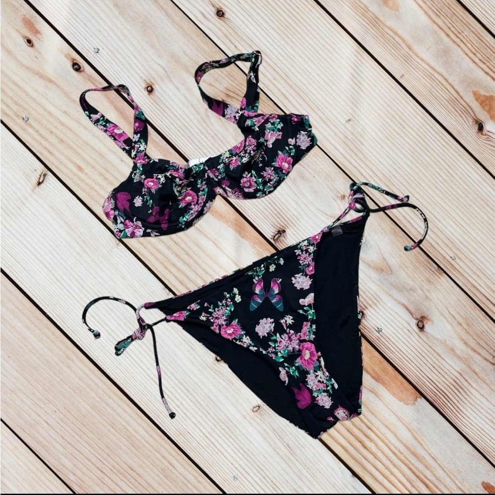 Victoria’s Secret 34B top M bottoms bikini - Picture 2 of 10